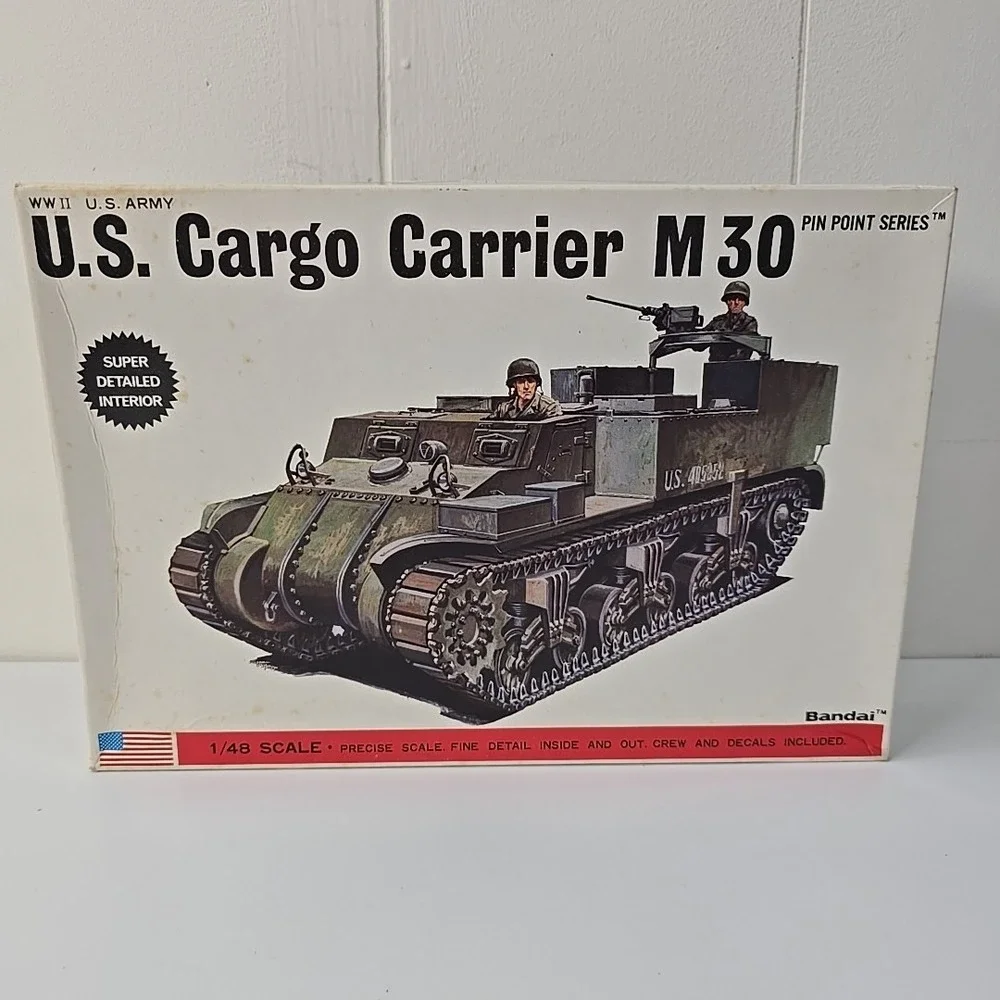 Vtg‎ Bandai U.S. Cargo Carrier M30 Model Kit 1/48 Scale Plastic Gray Pin Point